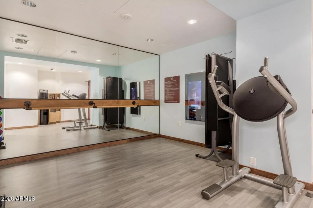 Real Estate Picture 16