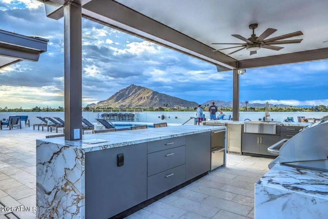 Real Estate Picture 22