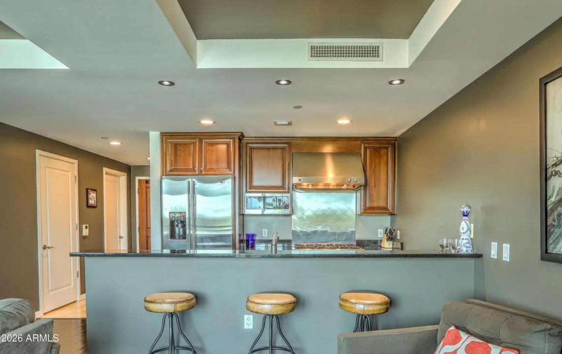 Real Estate Picture 5