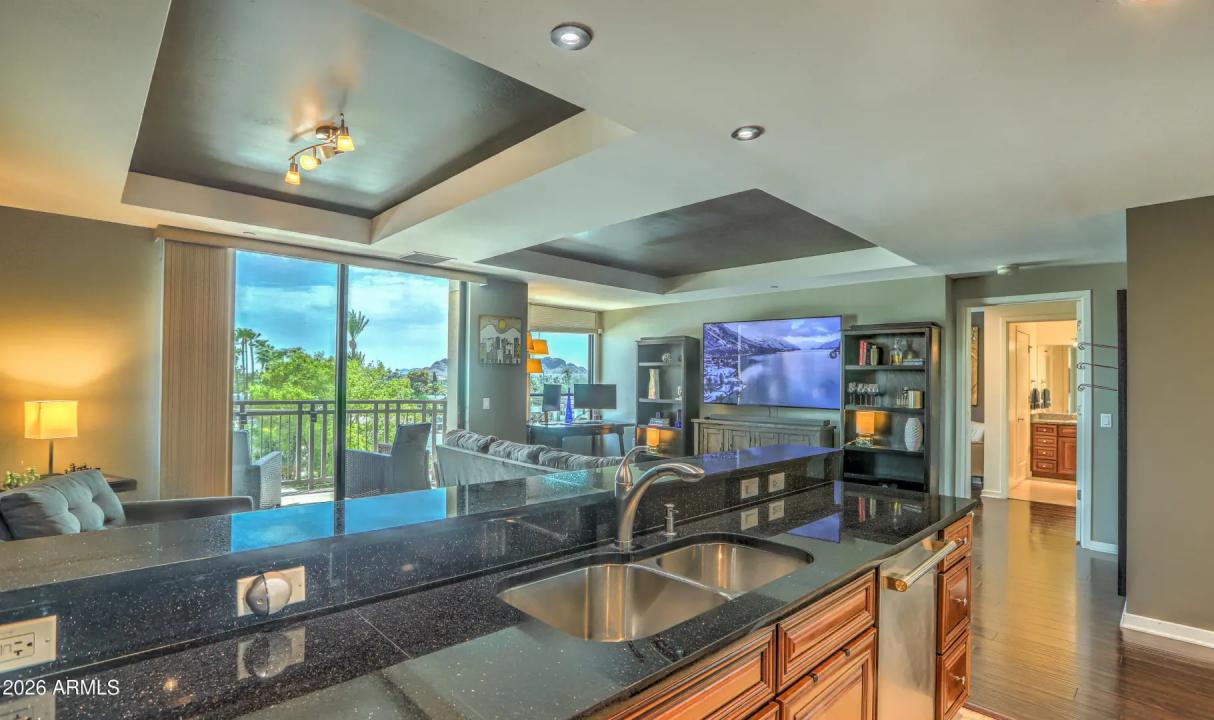 Real Estate Picture 3
