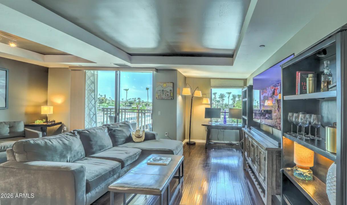 Real Estate Picture 8