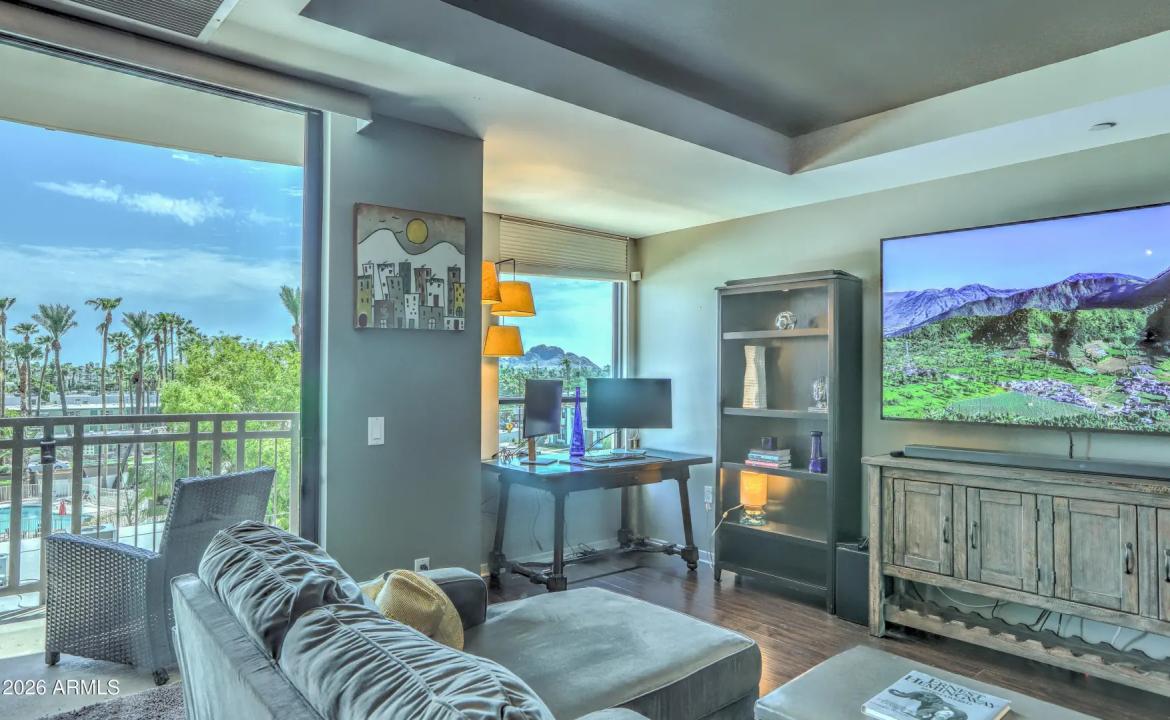Real Estate Picture 10