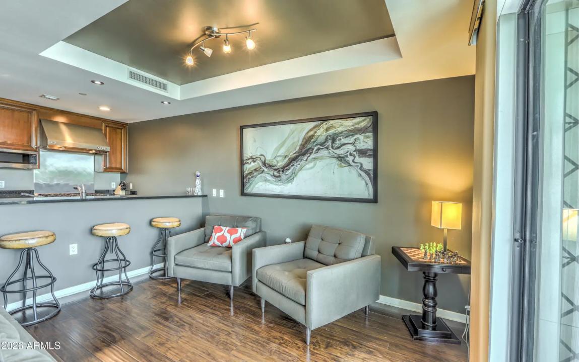 Real Estate Picture 12