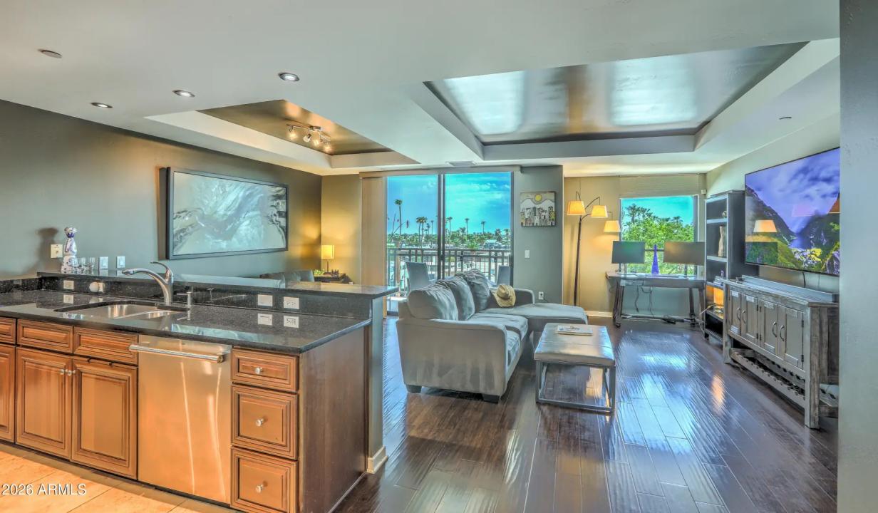Real Estate Picture 14