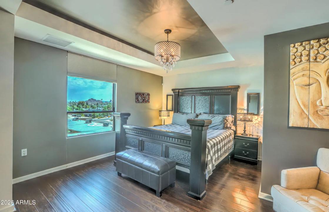 Real Estate Picture 16