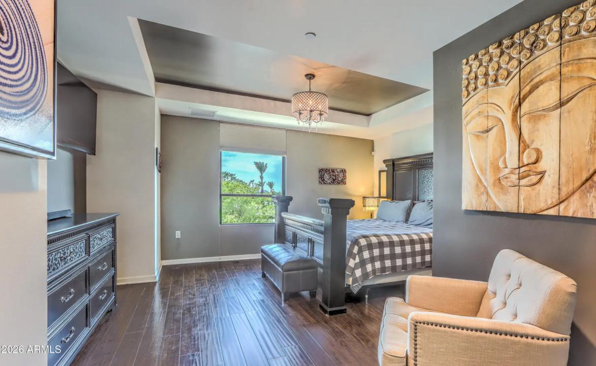 Real Estate Picture 17