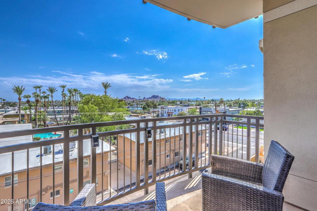 Real Estate Picture 22
