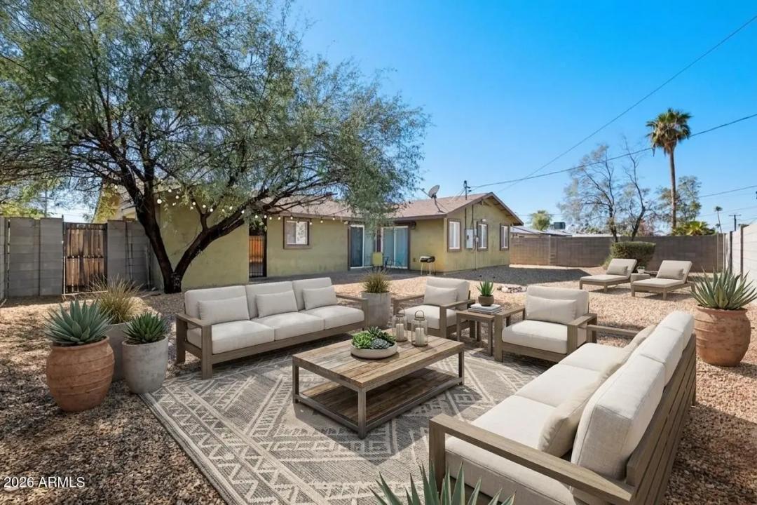 Real Estate Picture 21