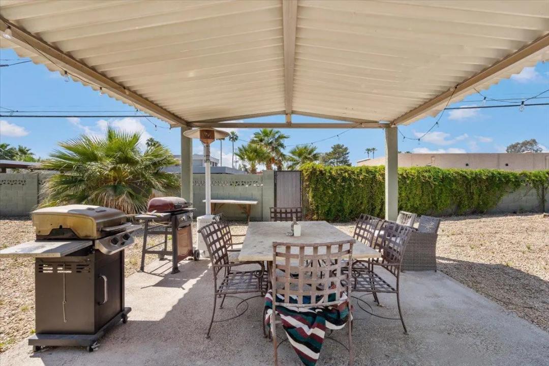 Real Estate Picture 19