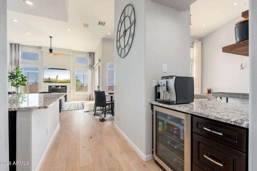 Real Estate Picture 10