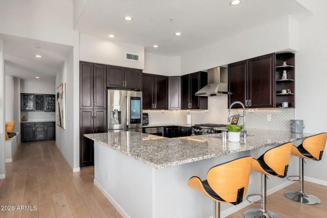 Real Estate Picture 16