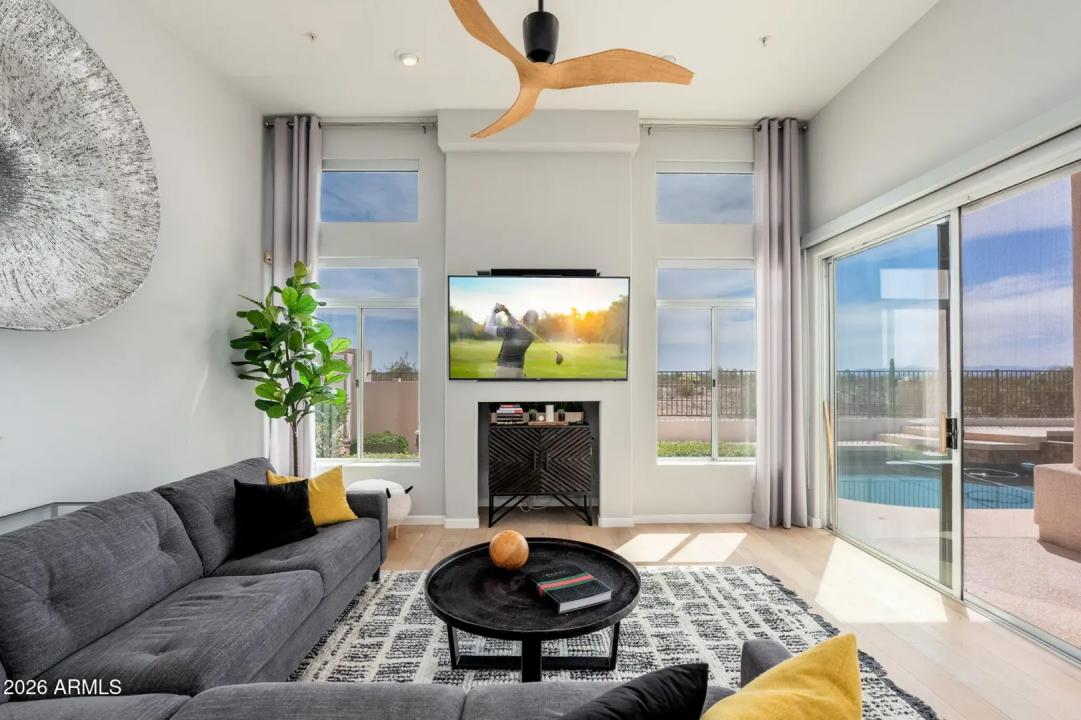 Real Estate Picture 17