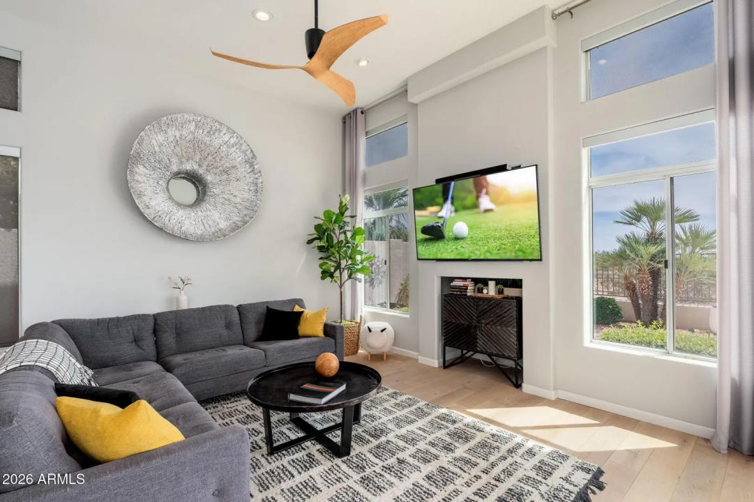 Real Estate Picture 18