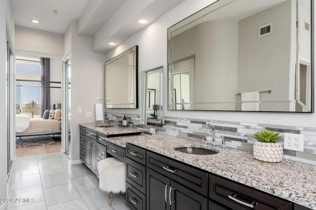 Real Estate Picture 26