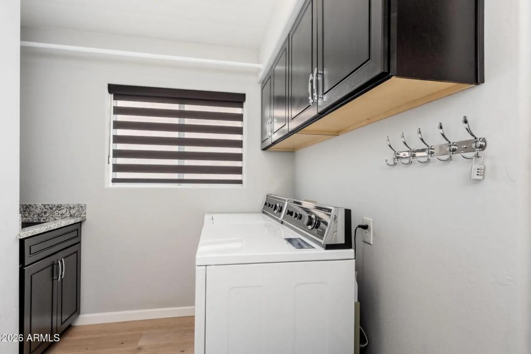 Real Estate Picture 34