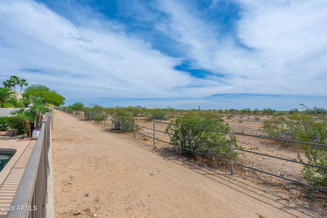 Real Estate Picture 40