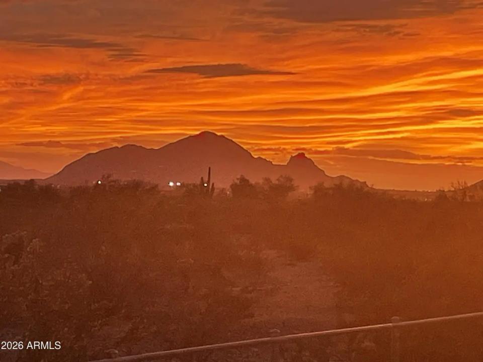 Real Estate Picture 43