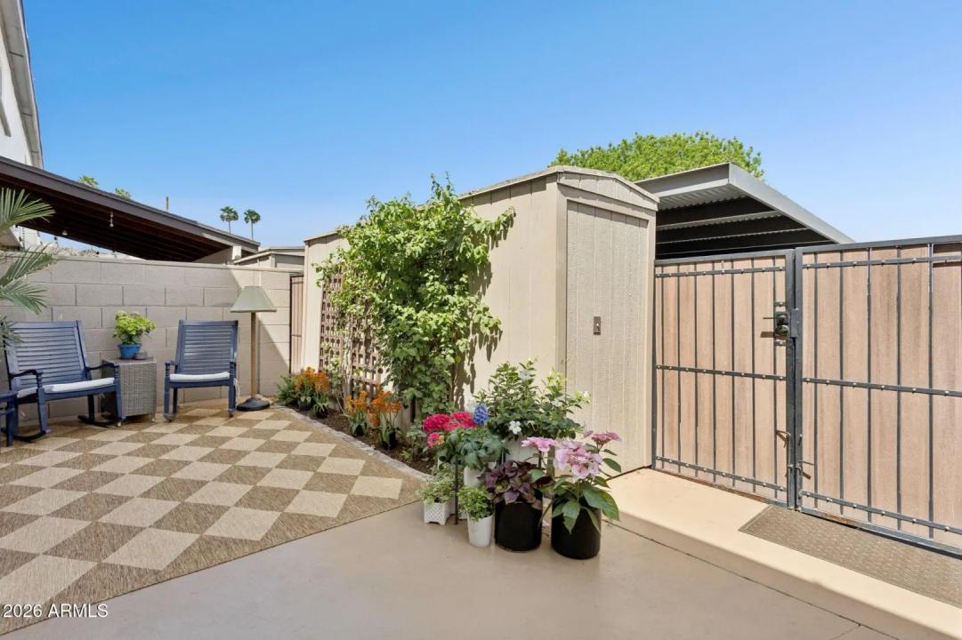 Real Estate Picture 19