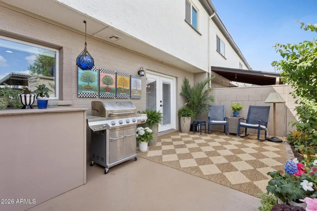 Real Estate Picture 18