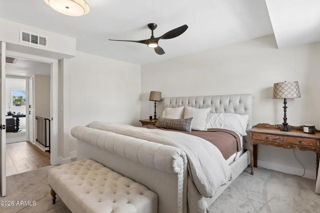 Real Estate Picture 9