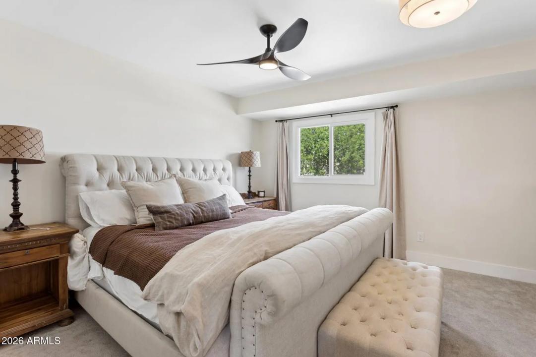 Real Estate Picture 8