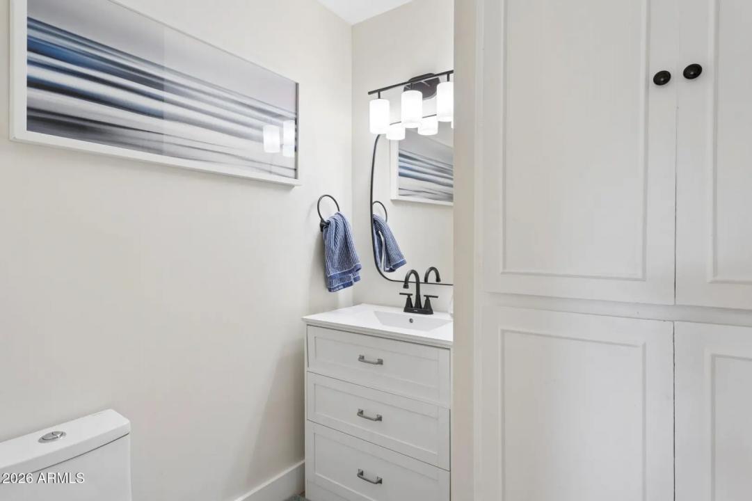 Real Estate Picture 17