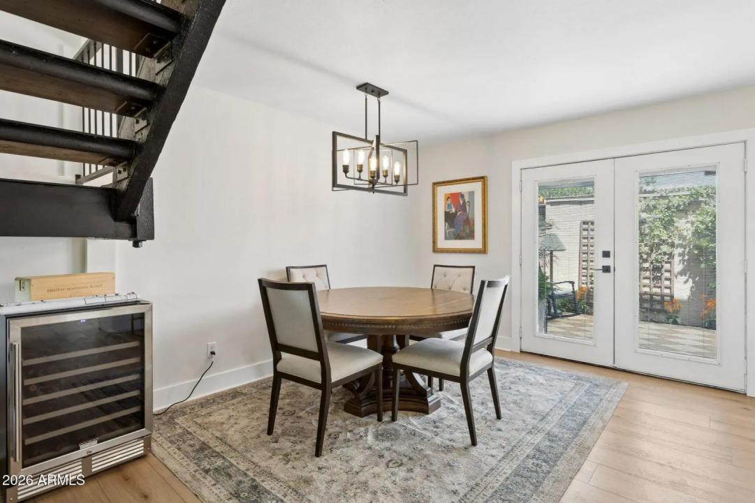 Real Estate Picture 5