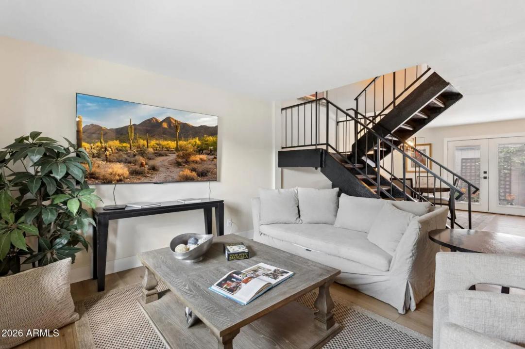 Real Estate Picture 6