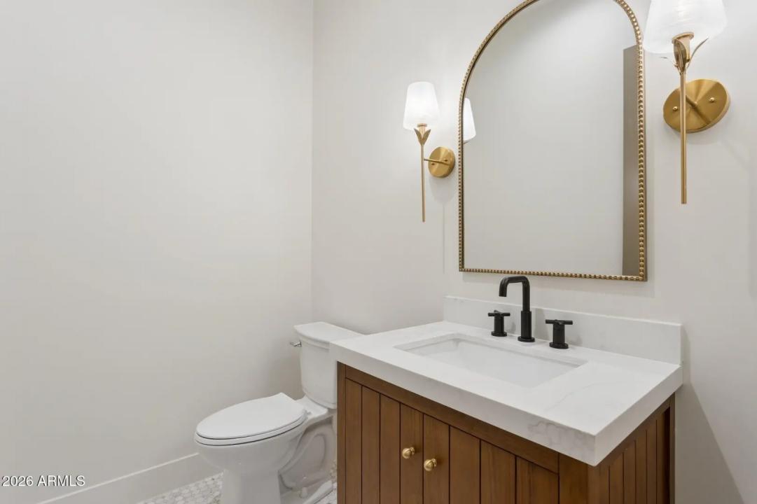 Real Estate Picture 29