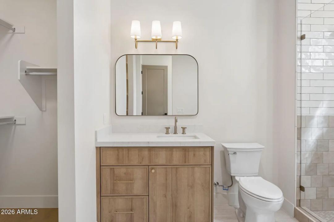 Real Estate Picture 20