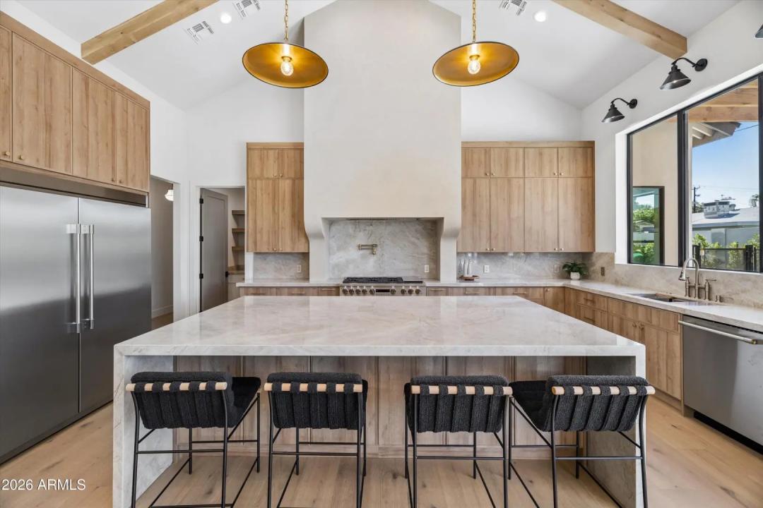 Real Estate Picture 2