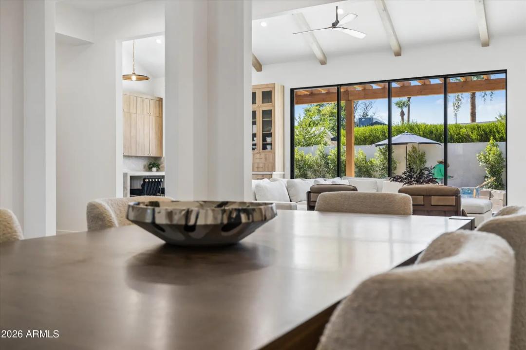 Real Estate Picture 14