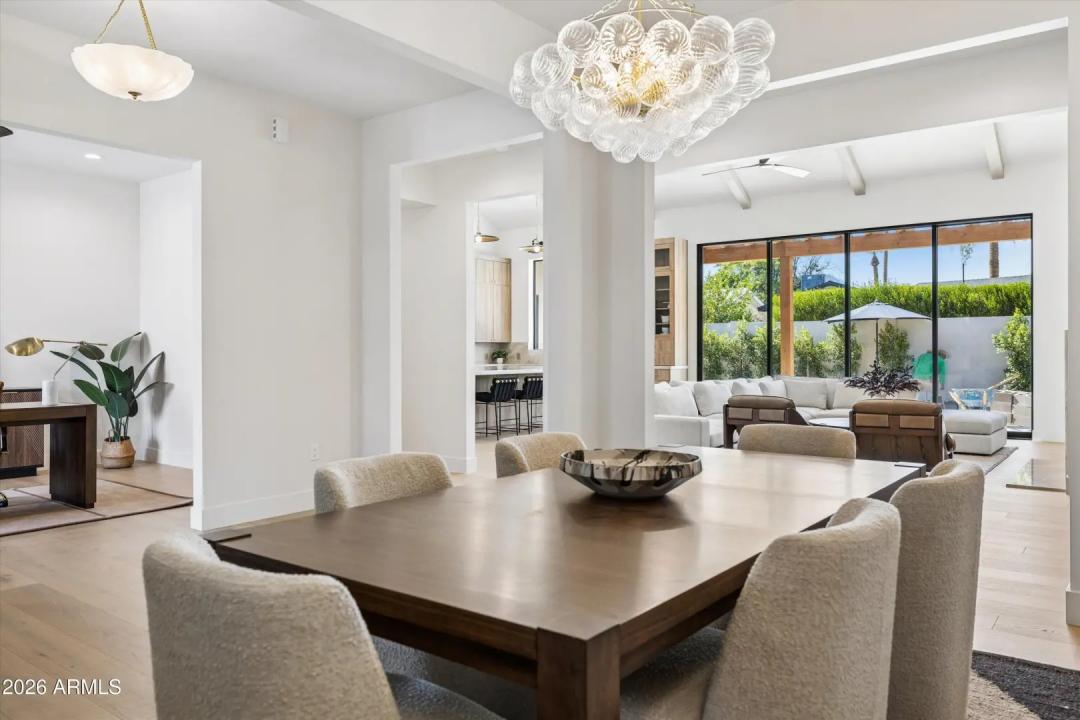 Real Estate Picture 12
