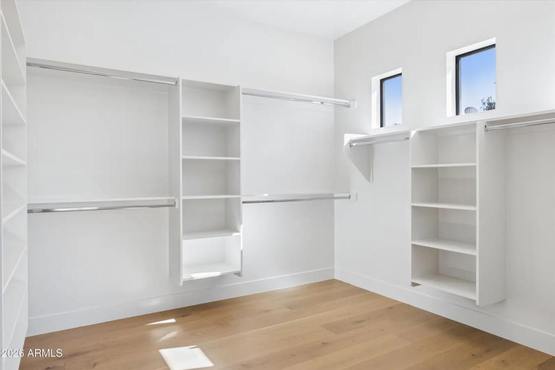 Real Estate Picture 23