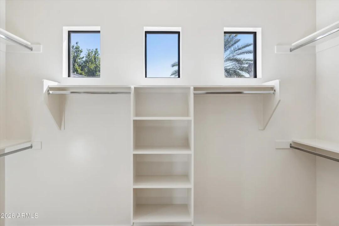 Real Estate Picture 25