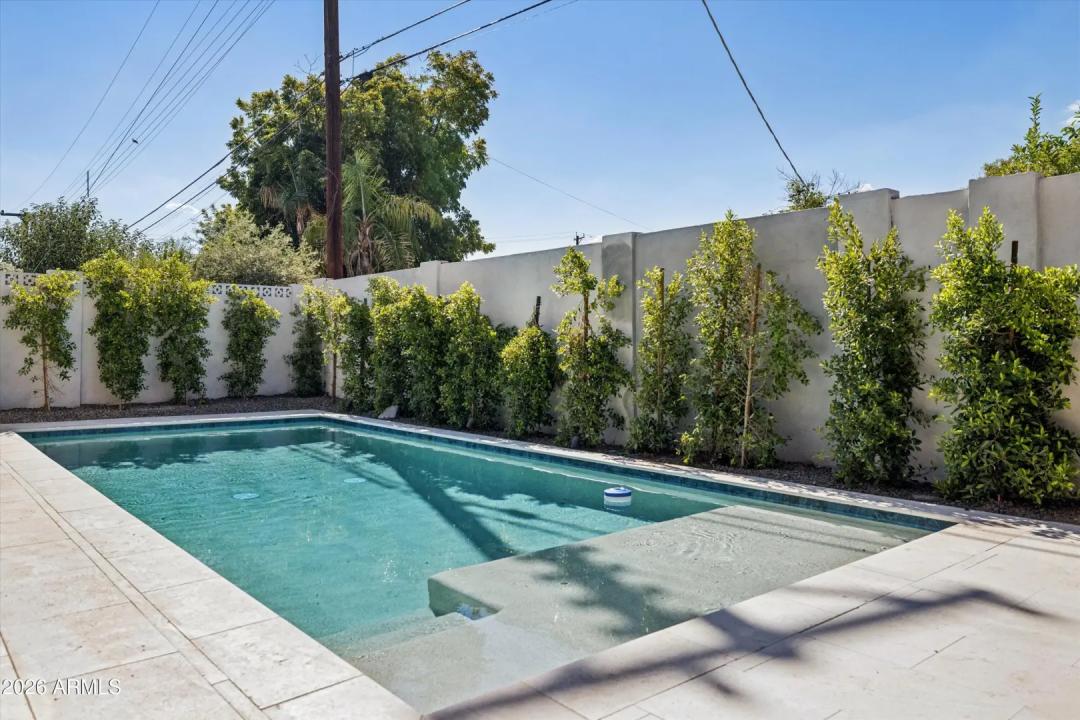 Real Estate Picture 43
