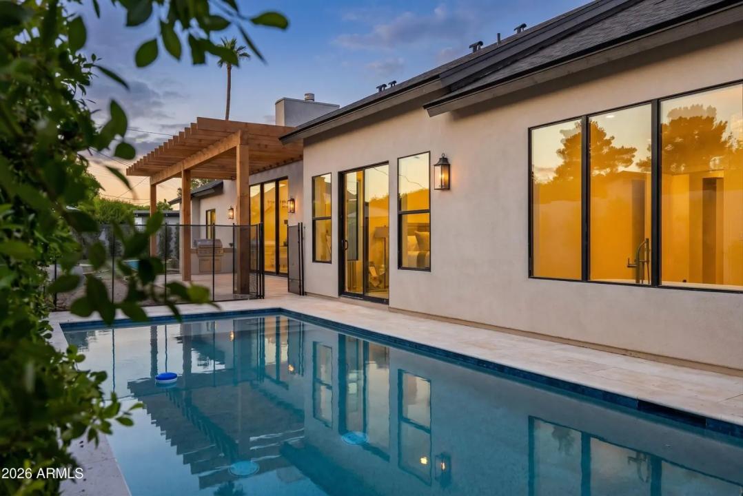 Real Estate Picture 42
