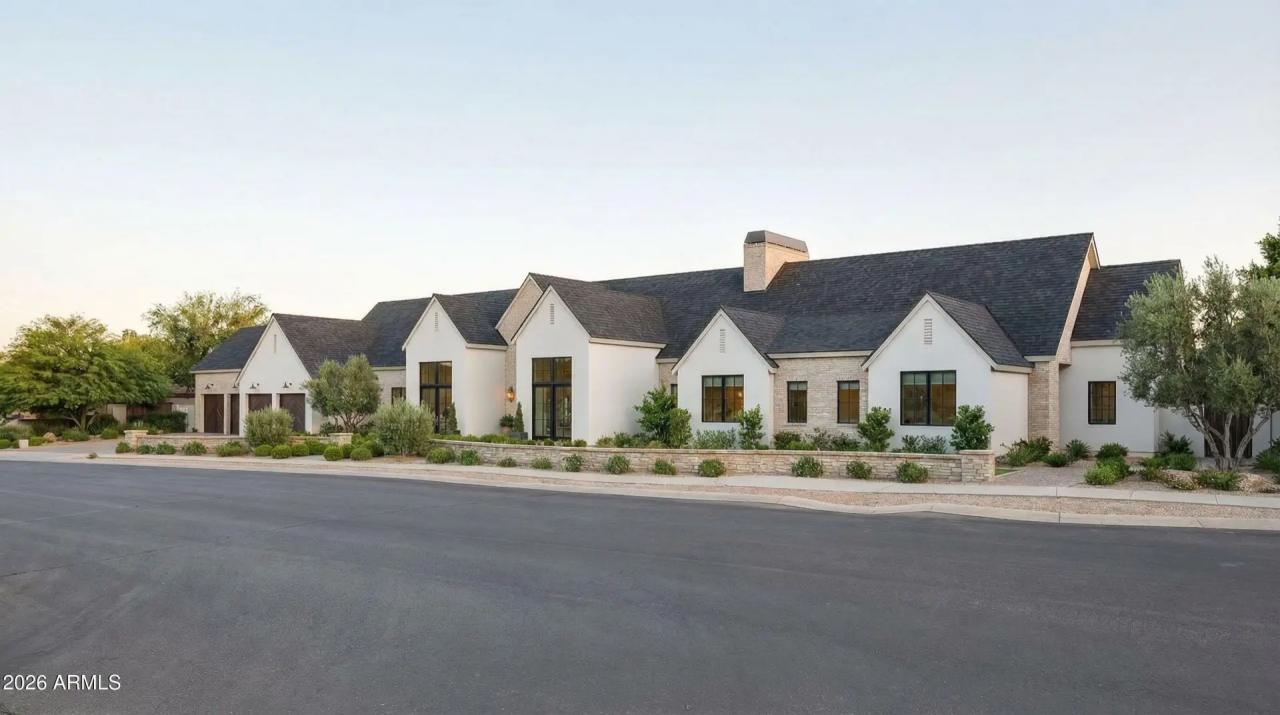 Real Estate Picture 4