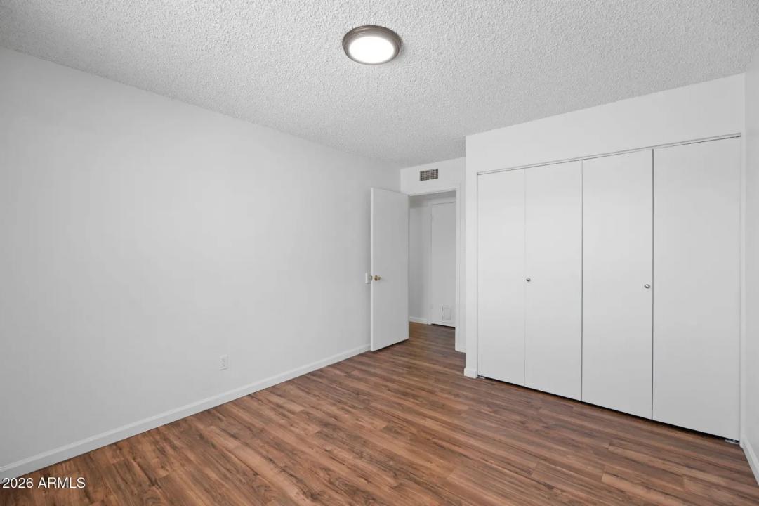 Real Estate Picture 19