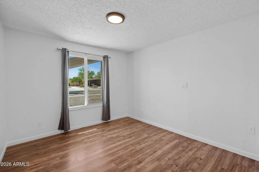 Real Estate Picture 20