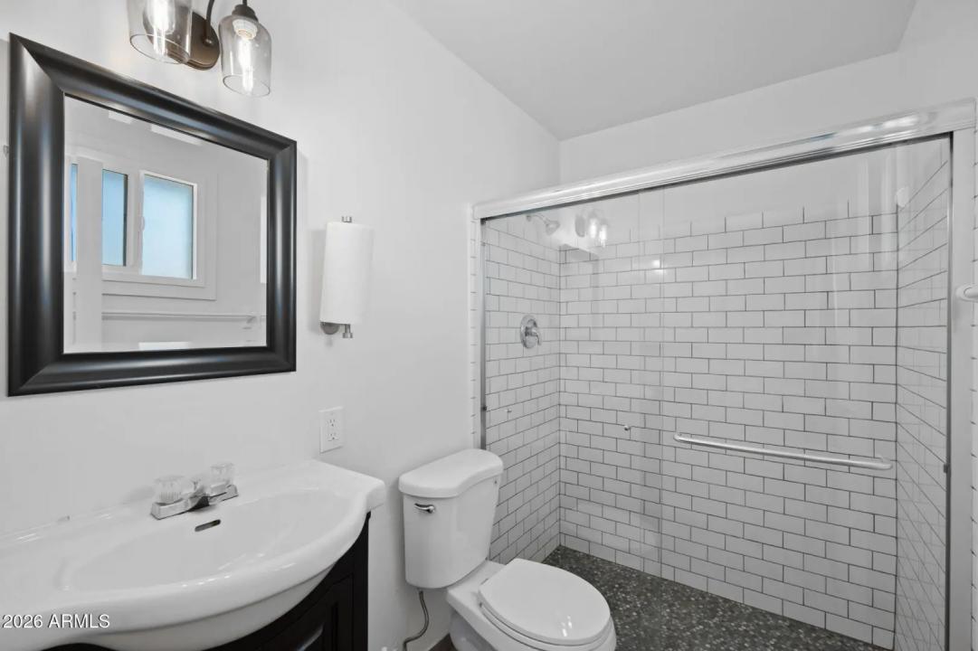 Real Estate Picture 27