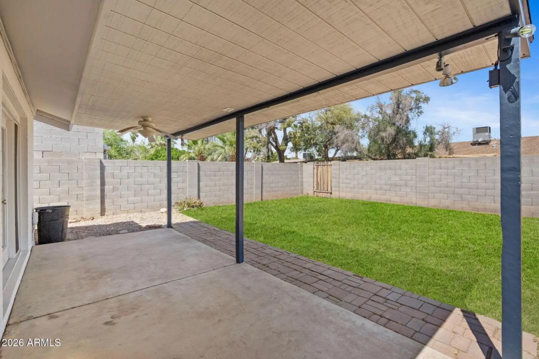 Real Estate Picture 28