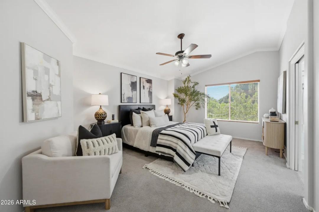 Real Estate Picture 15