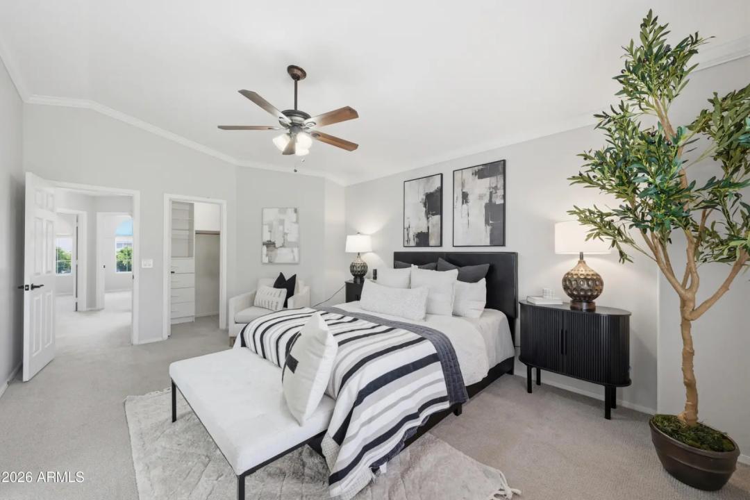 Real Estate Picture 16