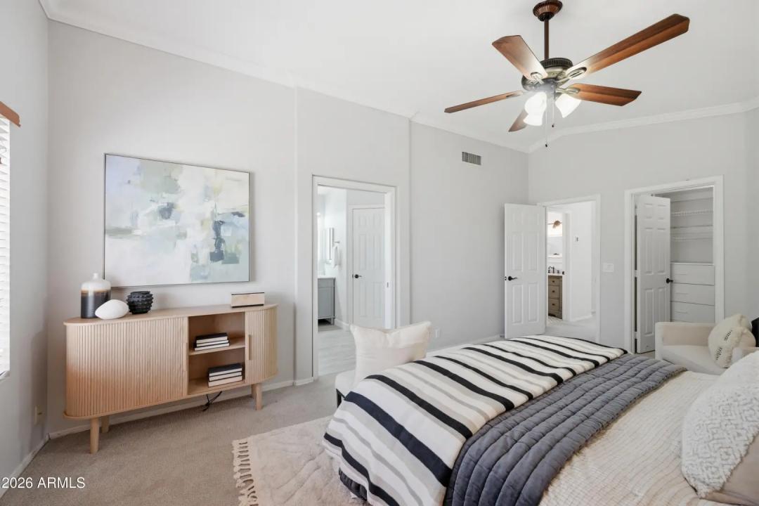 Real Estate Picture 17