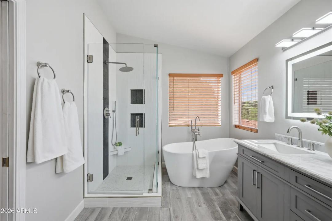 Real Estate Picture 19