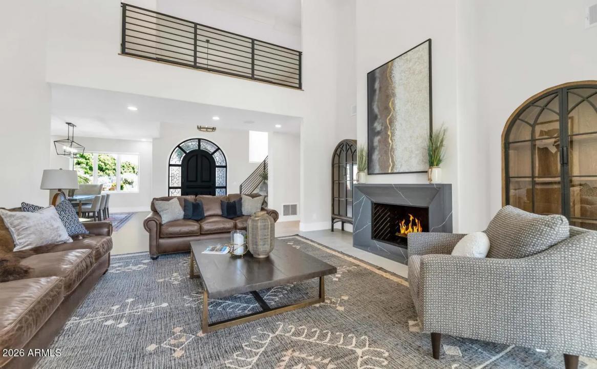 Real Estate Picture 9