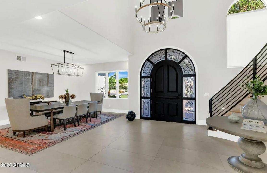 Real Estate Picture 10