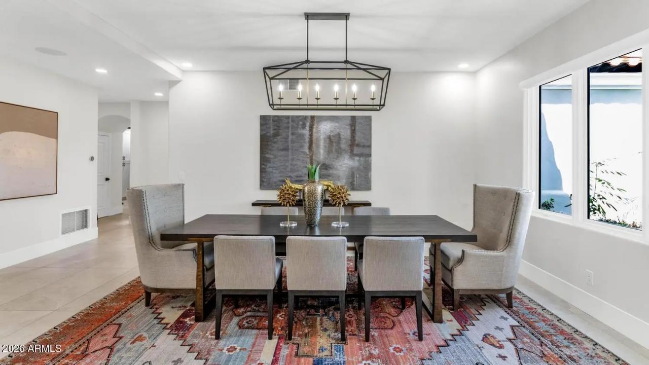 Real Estate Picture 11