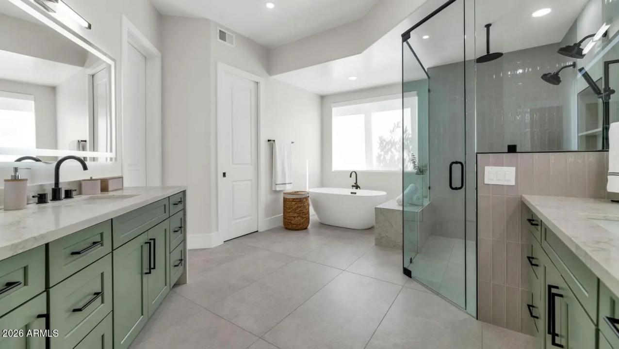 Real Estate Picture 30
